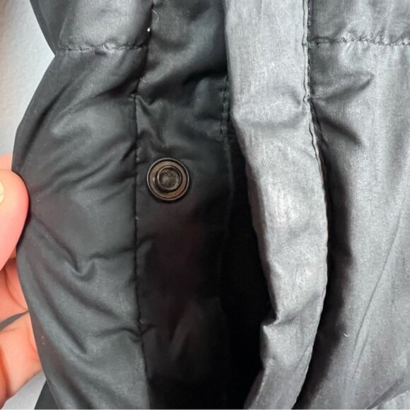 The North Face Youth 550 Down Hooded Puffer Jacket Black Size 14/16 - Picture 4 of 11